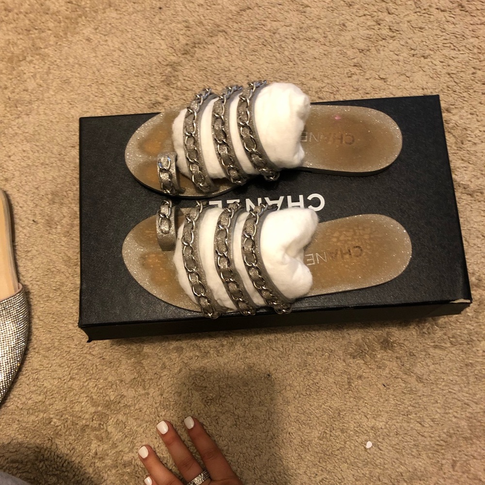 CHANEL Sandals - Picture 6 of 7
